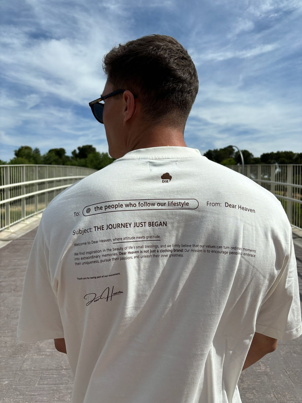 CAMISETA THE JOURNEY JUST BEGAN VAINILLA