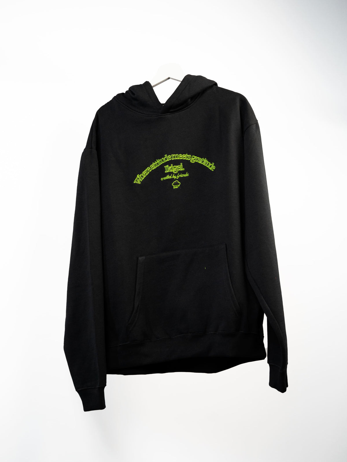 SUDADERA IKIGAI NEGRA