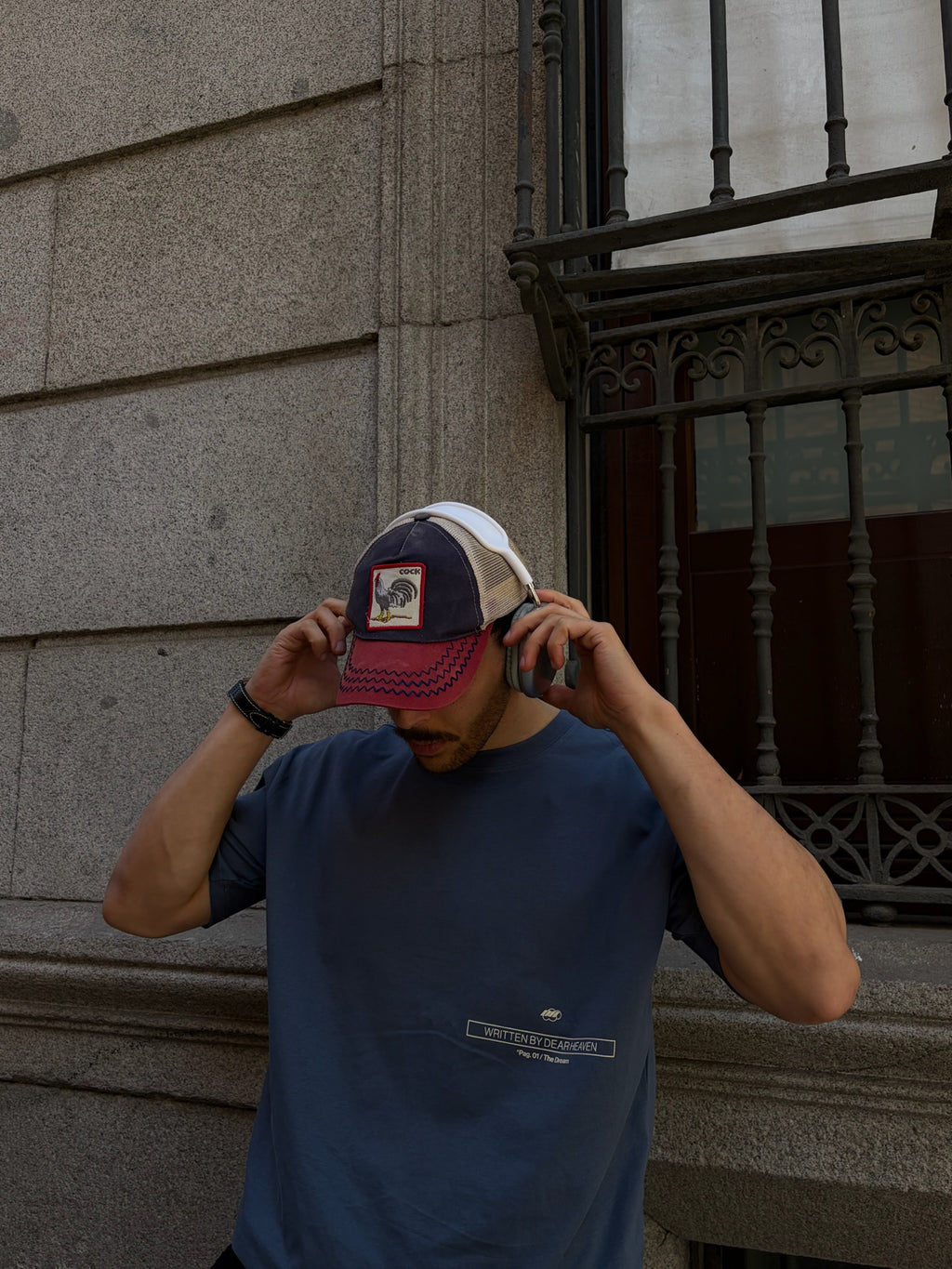 PAGE 01 BLUE T-SHIRT