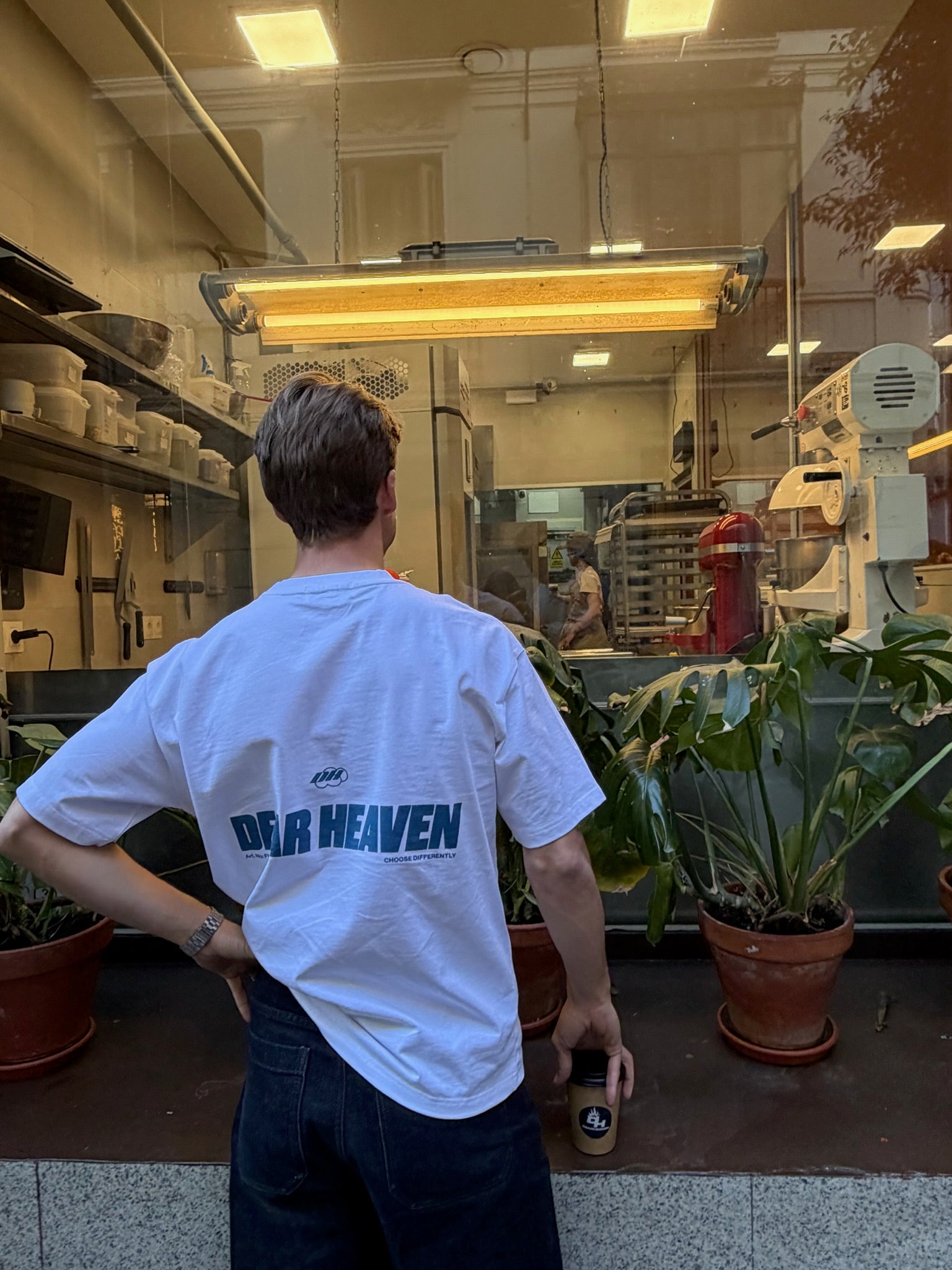 PAG 02 CAMISETA BLANCA