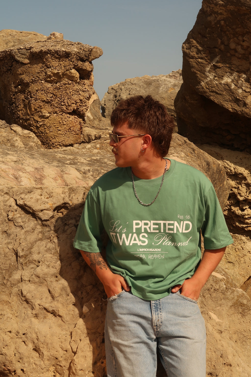 PAG 06 CAMISETA VERDE