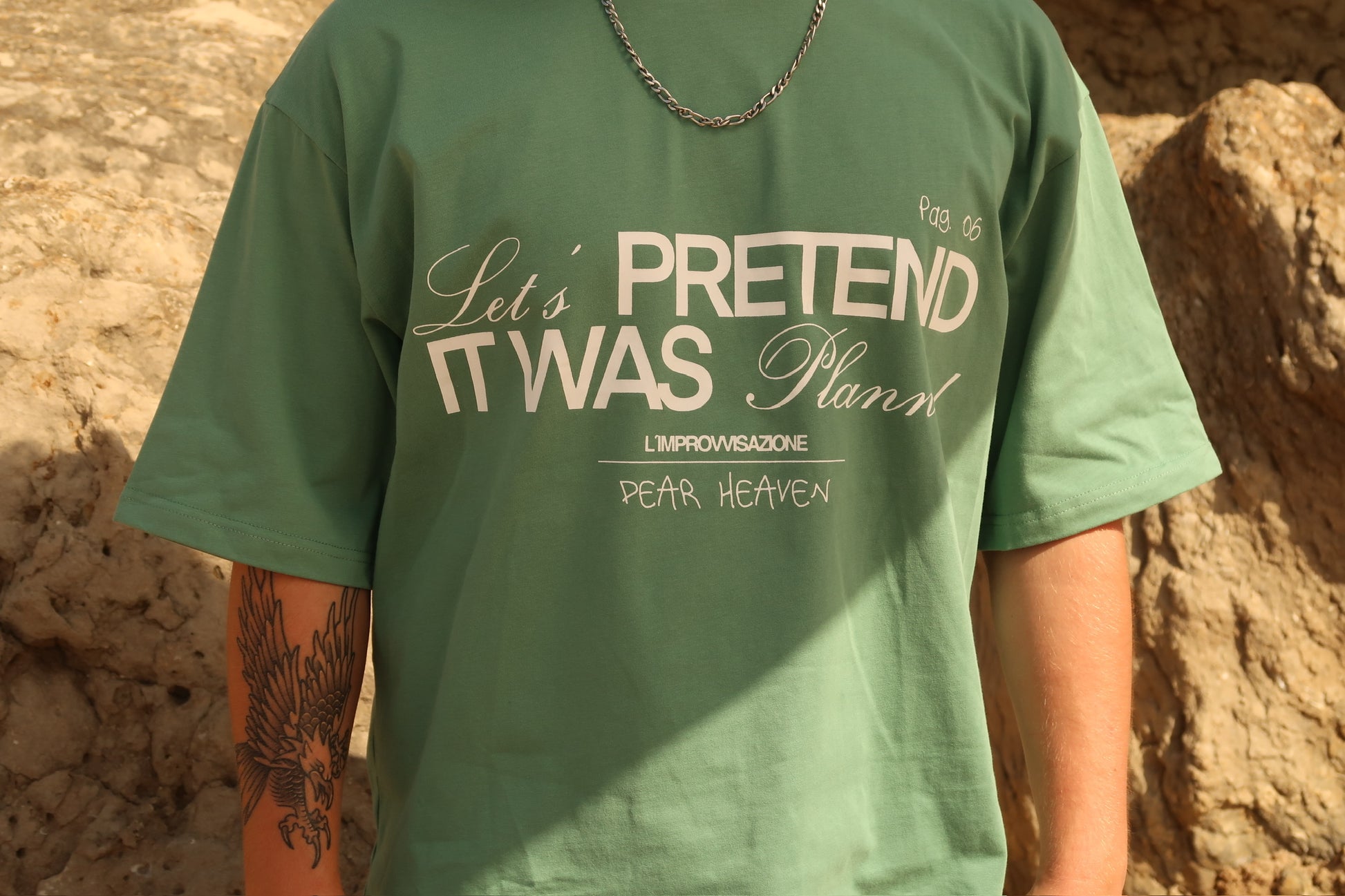 PAG 06 CAMISETA VERDE